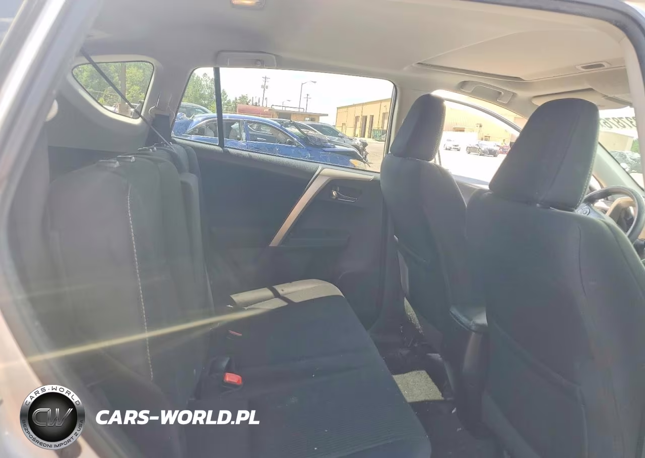 2015 Toyota Rav4 Xle VIN:2T3WFREV3FW215653 - 10