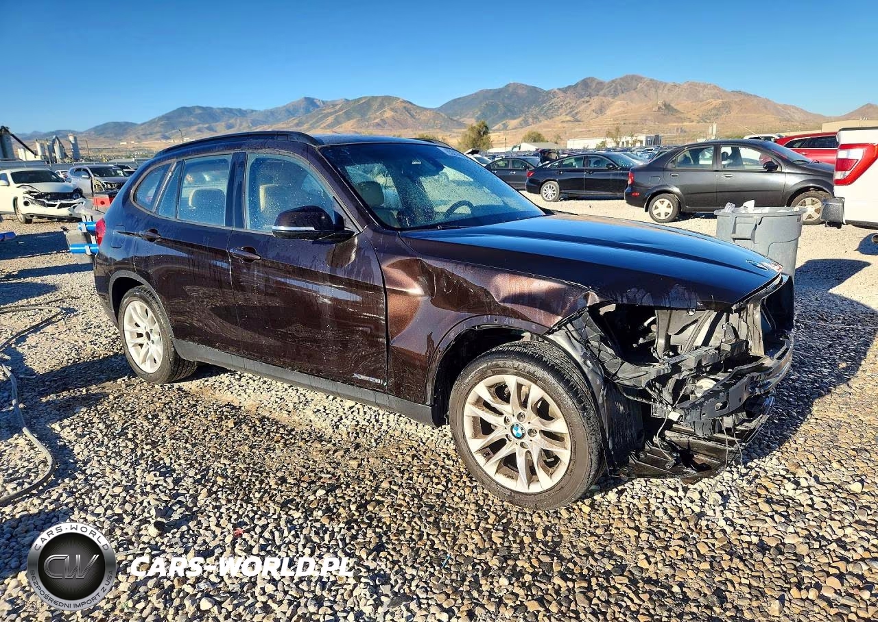 2015 BMW X1 xDrive28I VIN:WBAVL1C50FVY32621 - 4