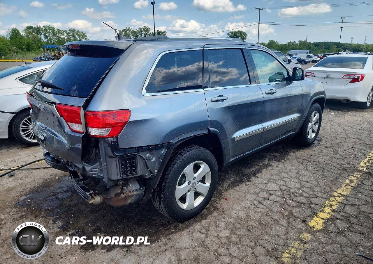 2011 Jeep Grand Cherokee Laredo VIN:1J4RR4GG7BC678313 - 3