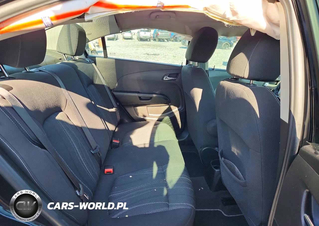 2019 Chevrolet Sonic Lt VIN:1G1JD5SB8K4139365 - 10