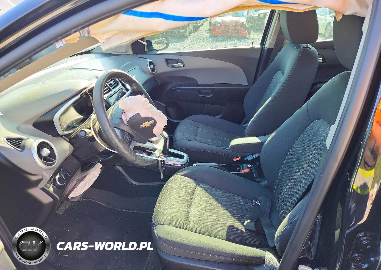 2019 Chevrolet Sonic Lt VIN:1G1JD5SB8K4139365 - 7