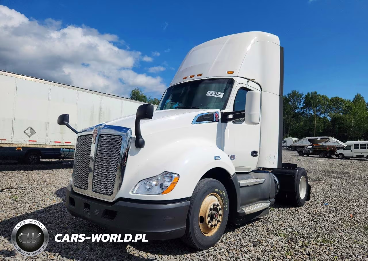 2019 Kenworth T680 Semi Truck
