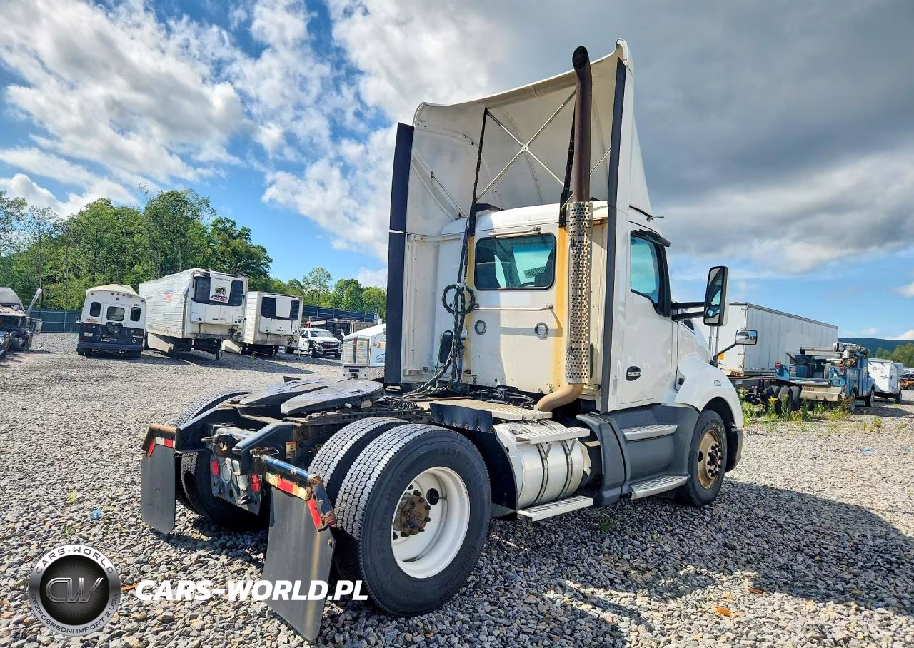 2019 Kenworth T680 Semi Truck VIN:1XKYA48X5KJ313152 - 3