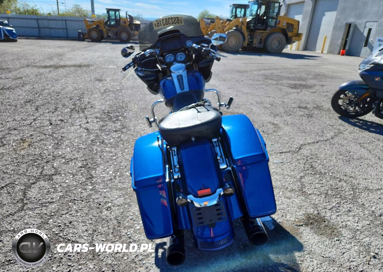 2015 Harley-Davidson Fltrxs Road Glide Special VIN:1HD1KTM10FB622578 - 4