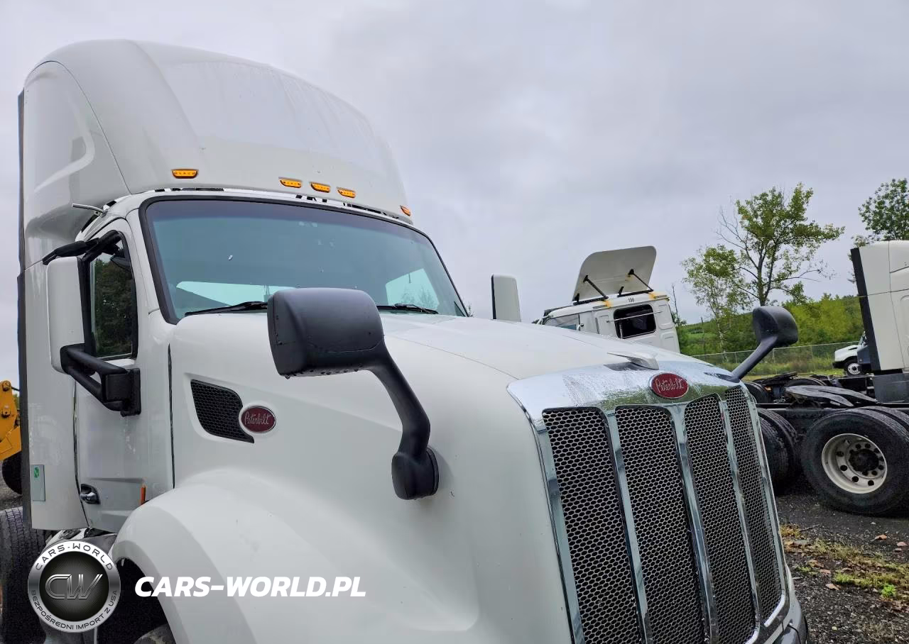 2016 Peterbilt 579 Semi Truck VIN:1XPBA48X4GD339733 - 5