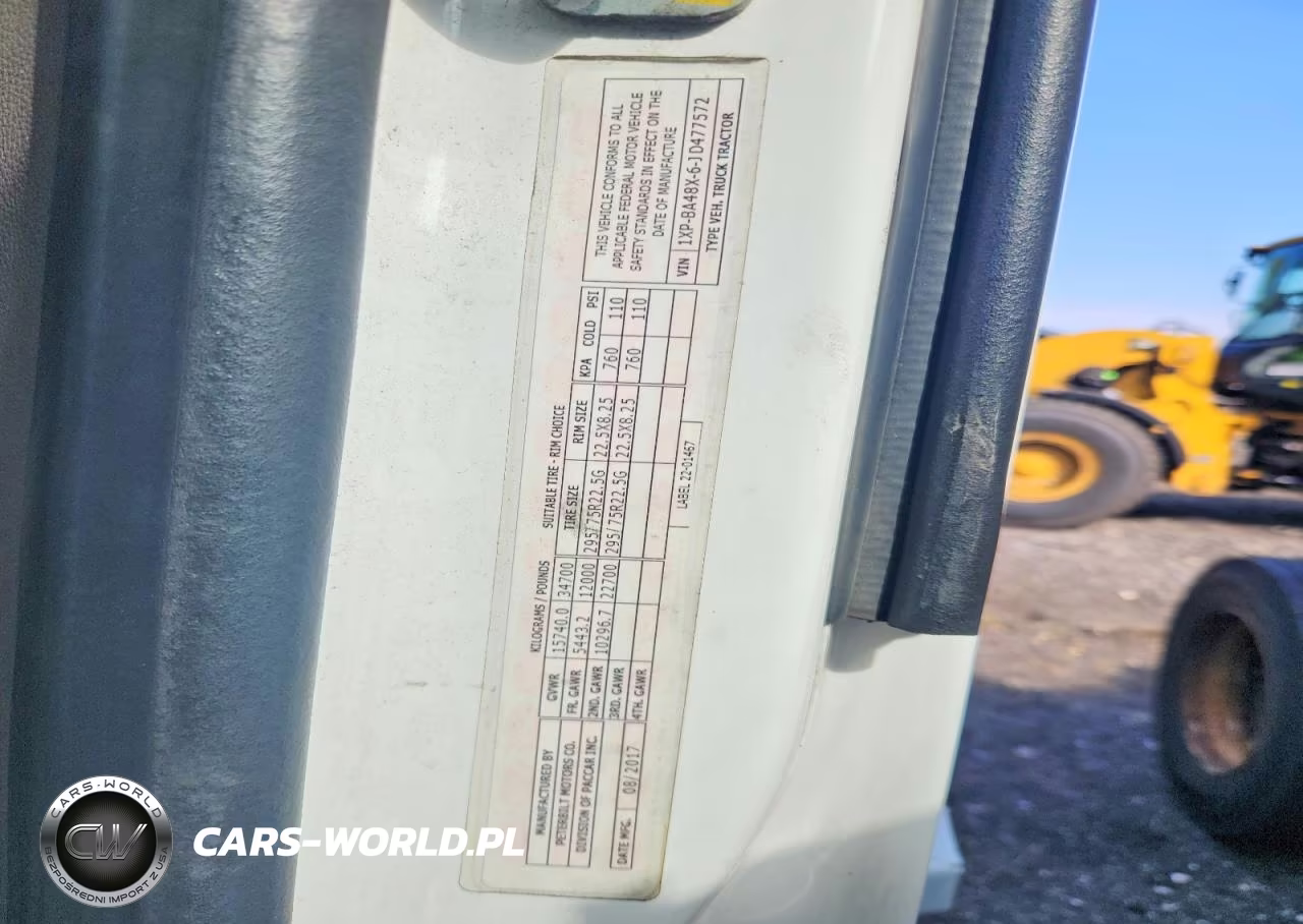 2018 Peterbilt 579 Semi Truck VIN:1XPBA48X6JD477572 - 11