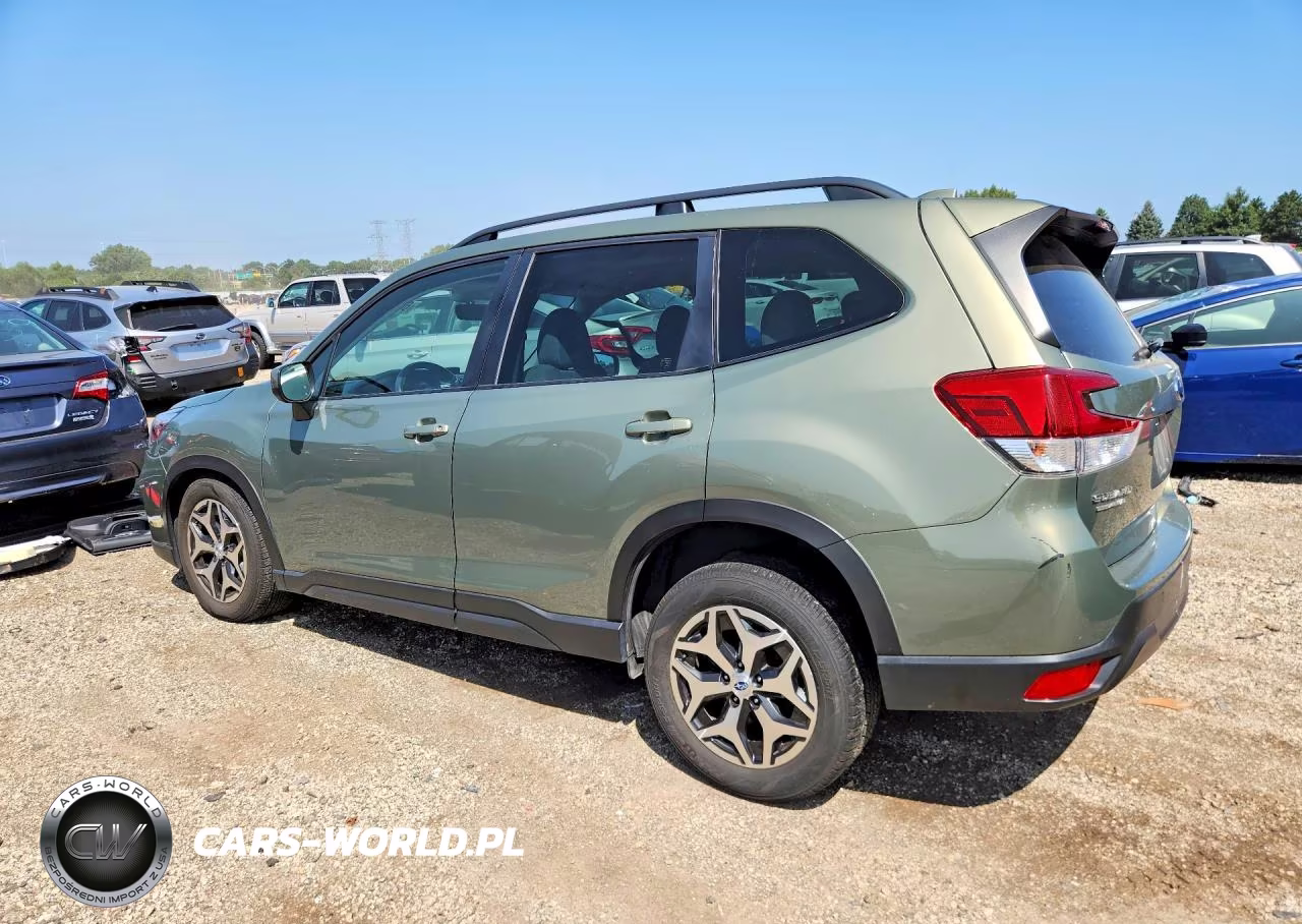 2021 Subaru Forester Premium VIN:JF2SKAFC5MH469409 - 2