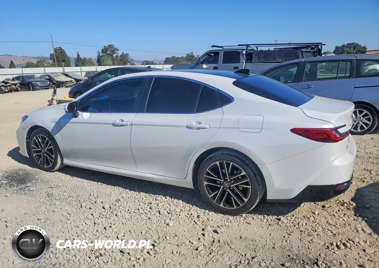 2025 Toyota Camry Xle VIN:4T1DAACKXSU558060 - 2