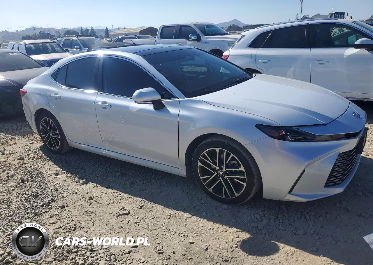 2025 Toyota Camry Xle VIN:4T1DAACKXSU558060 - 4