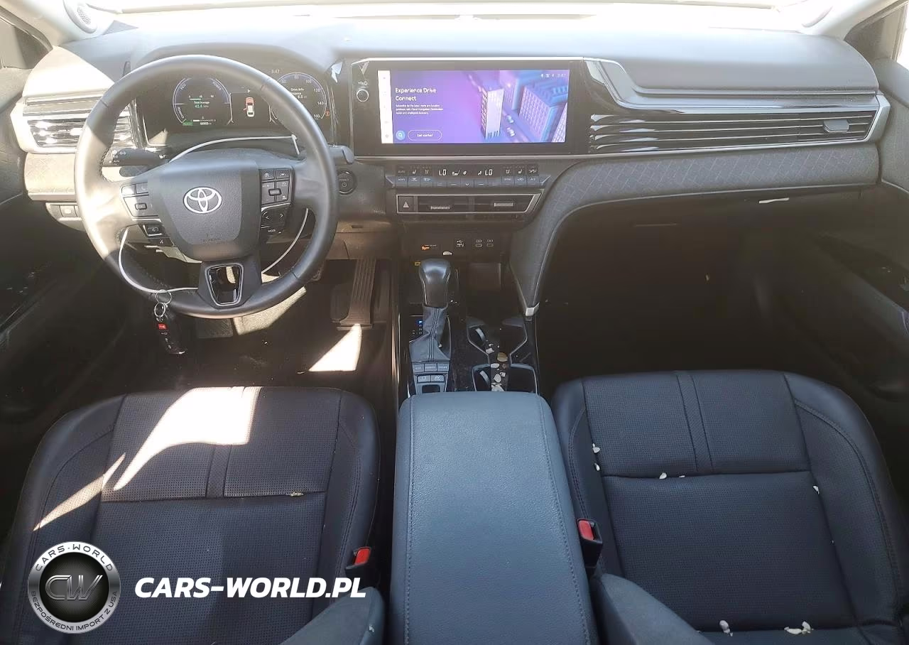 2025 Toyota Camry Xle VIN:4T1DAACKXSU558060 - 8