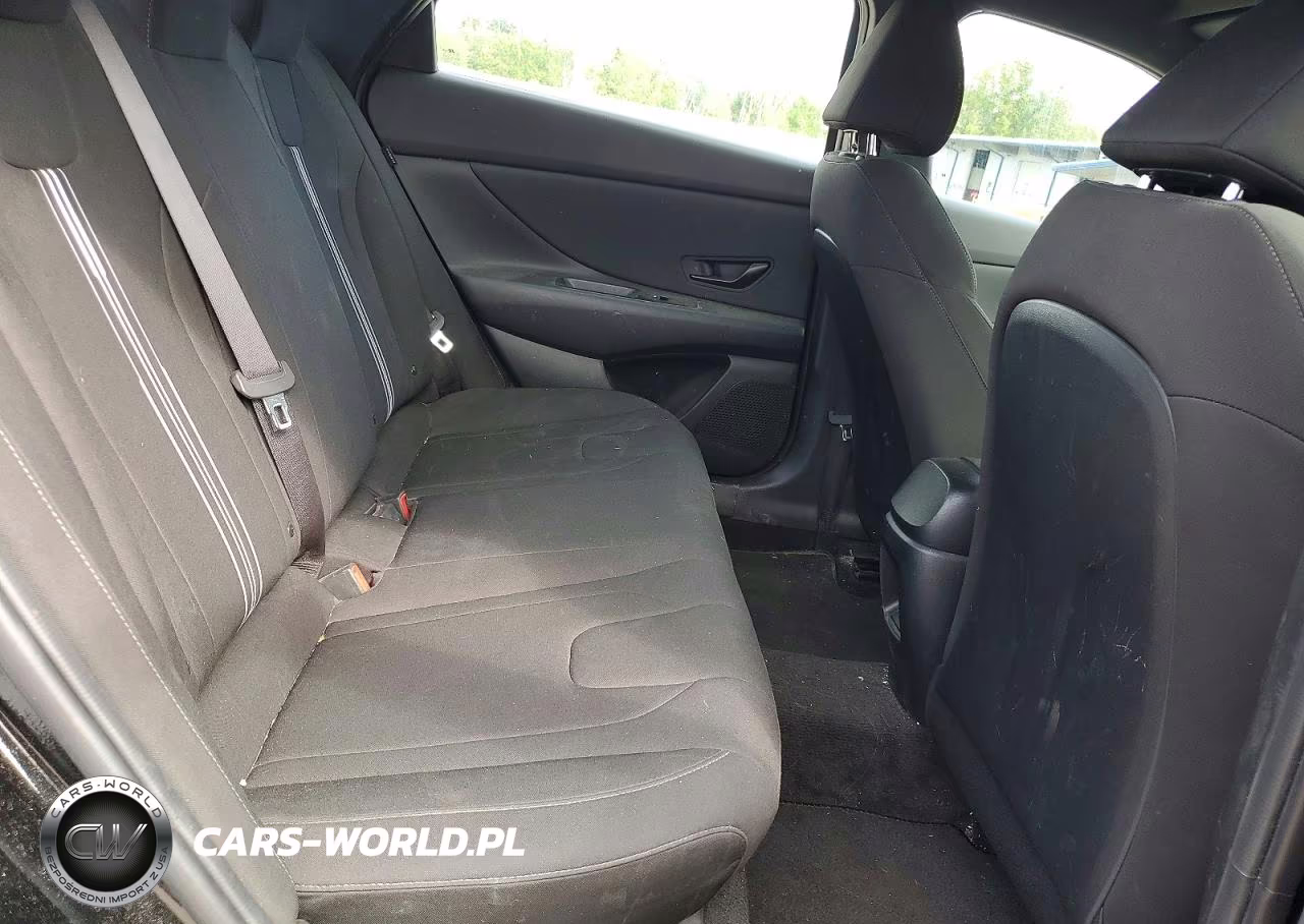 2025 Hyundai Elantra Sel Sport VIN:KMHLM4DG7SU055715 - 10