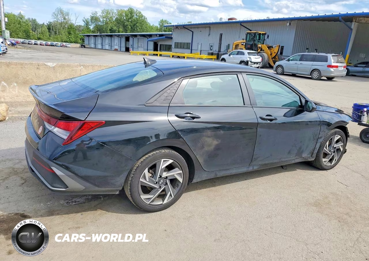 2025 Hyundai Elantra Sel Sport VIN:KMHLM4DG7SU055715 - 3