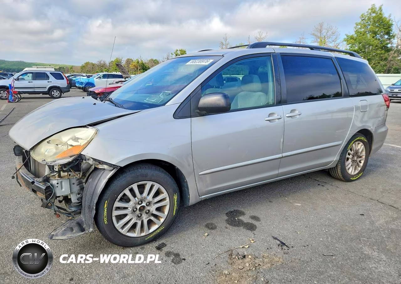 2007 Toyota Sienna Le – zdjęcie 1 z 13