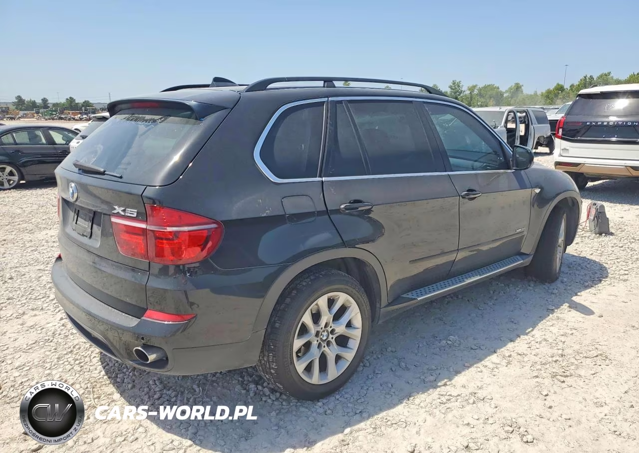2013 BMW X5 xDrive35I VIN:5UXZV4C57D0E02922 - 3