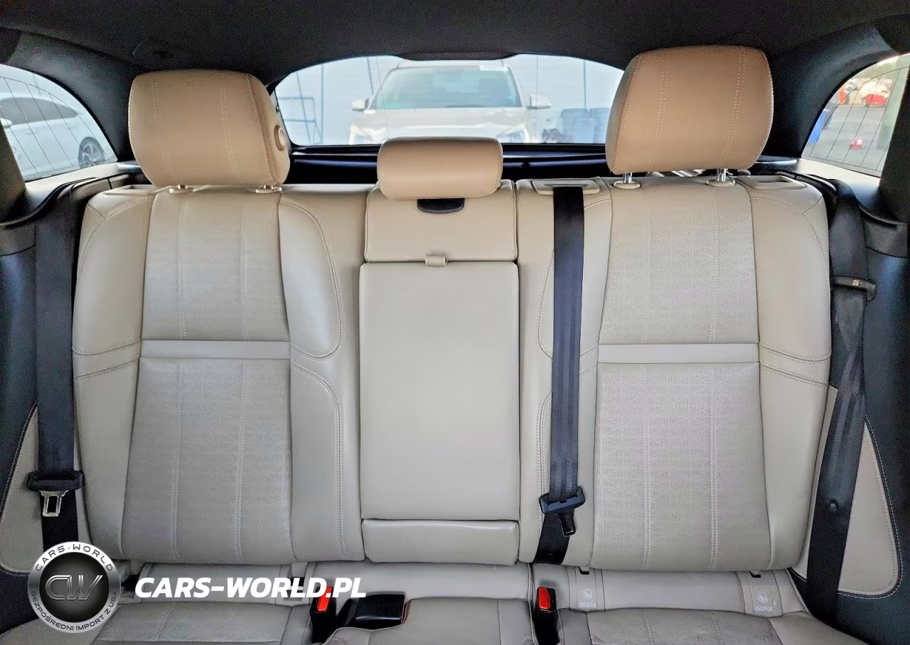 2018 Land Rover Range Rover Velar R-Dynamic Hse VIN:SALYM2RV0JA743408 - 10