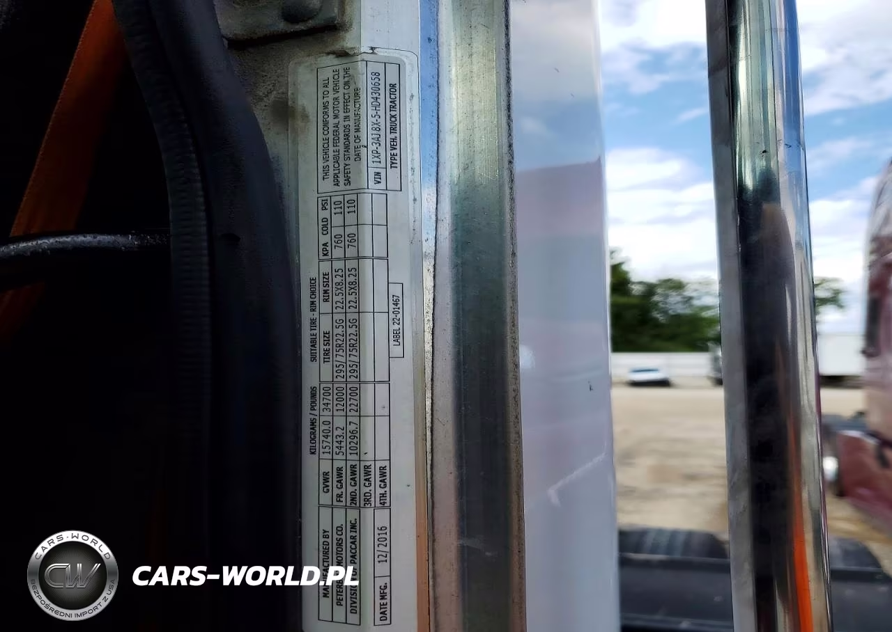 2017 Peterbilt 348 VIN:1XP3AJ8X5HD430658 - 11