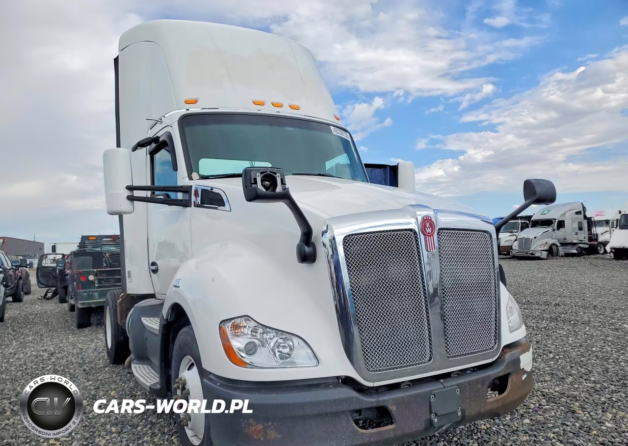 2016 Kenworth T680 Semi Truck VIN:1XKYA48X8GJ496733 - 4