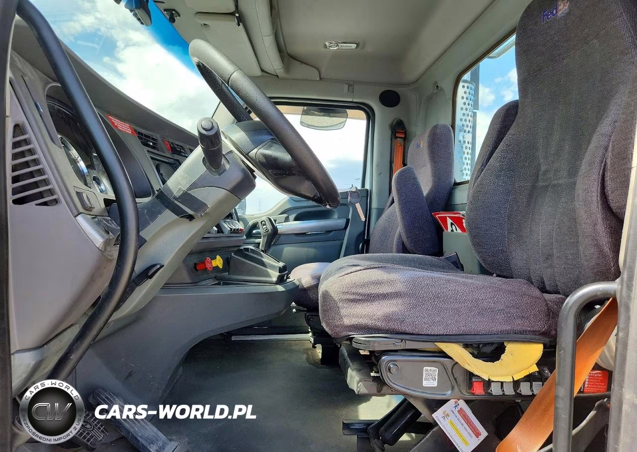2016 Kenworth T680 Semi Truck VIN:1XKYA48X8GJ496733 - 6