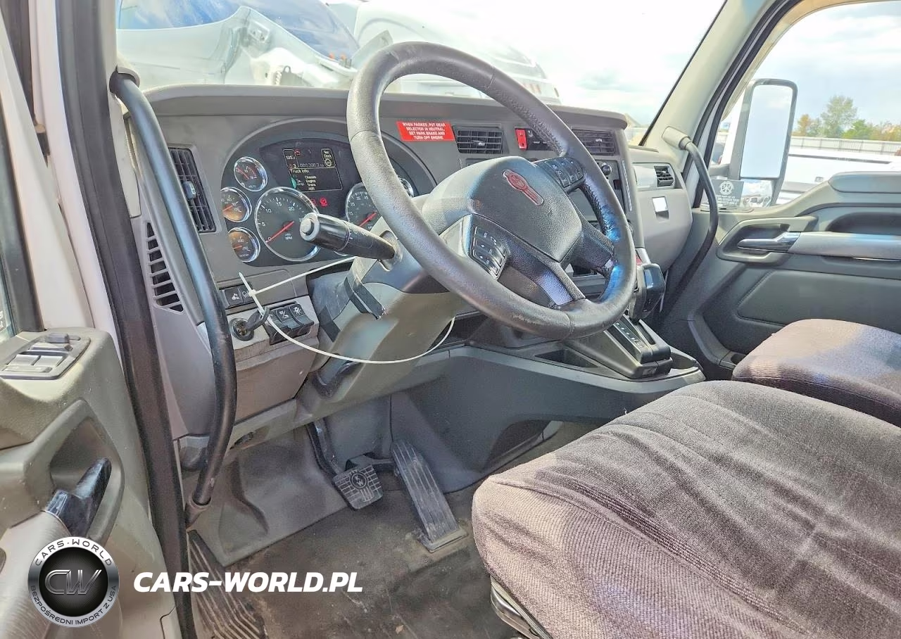 2016 Kenworth T680 Semi Truck VIN:1XKYA48X8GJ496733 - 7