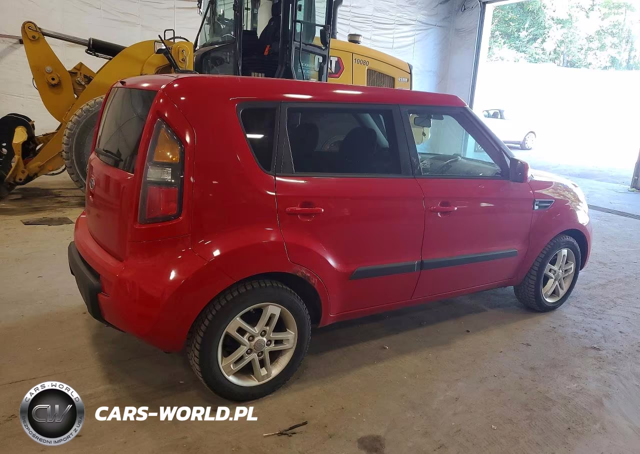 2011 Kia Soul + VIN:KNDJT2A20B7324535 - 3