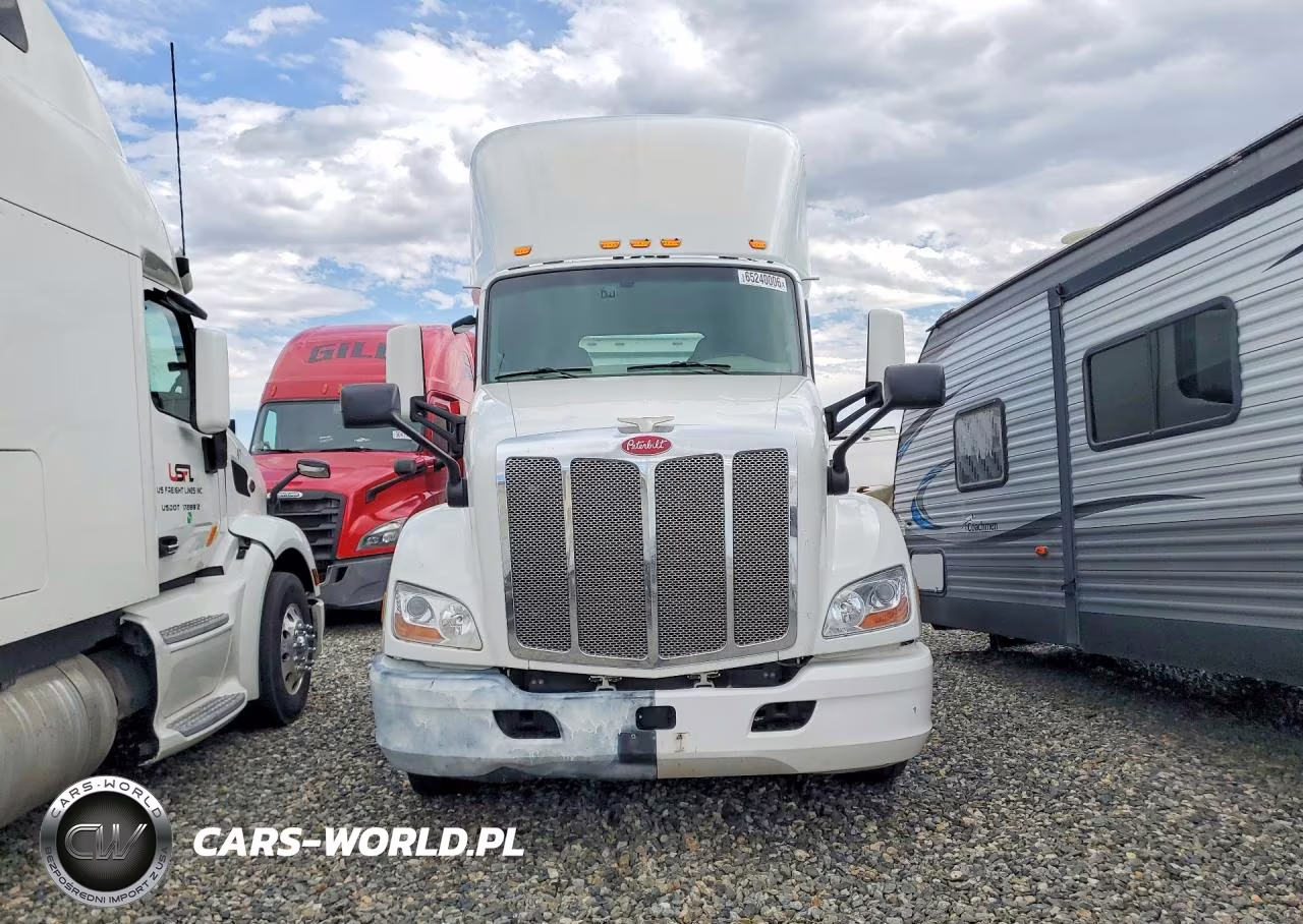 2018 Peterbilt 579 Semi Truck VIN:1XPBA48X8JD478240 - 5