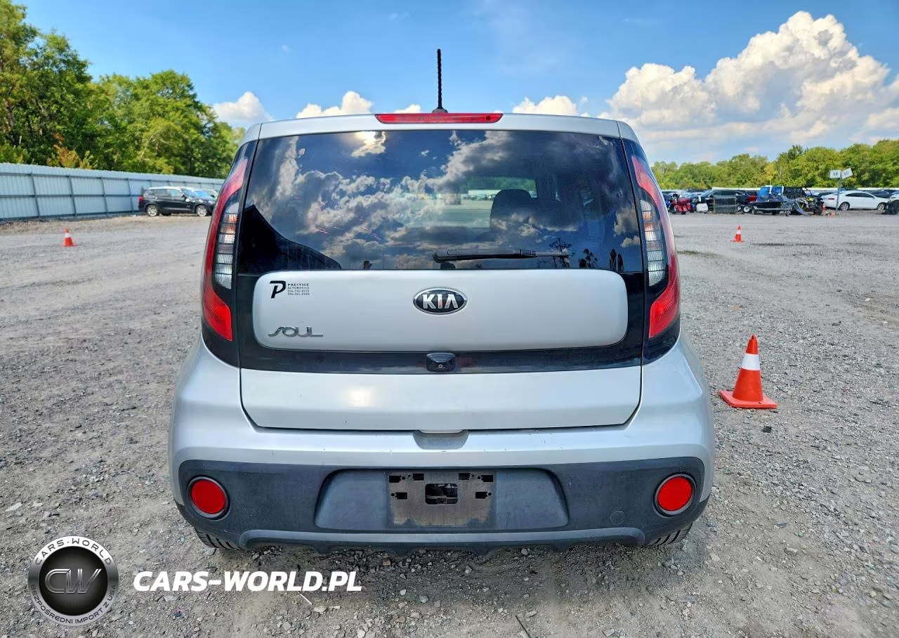 2017 Kia Soul Base VIN:KNDJN2A25H7432023 - 6