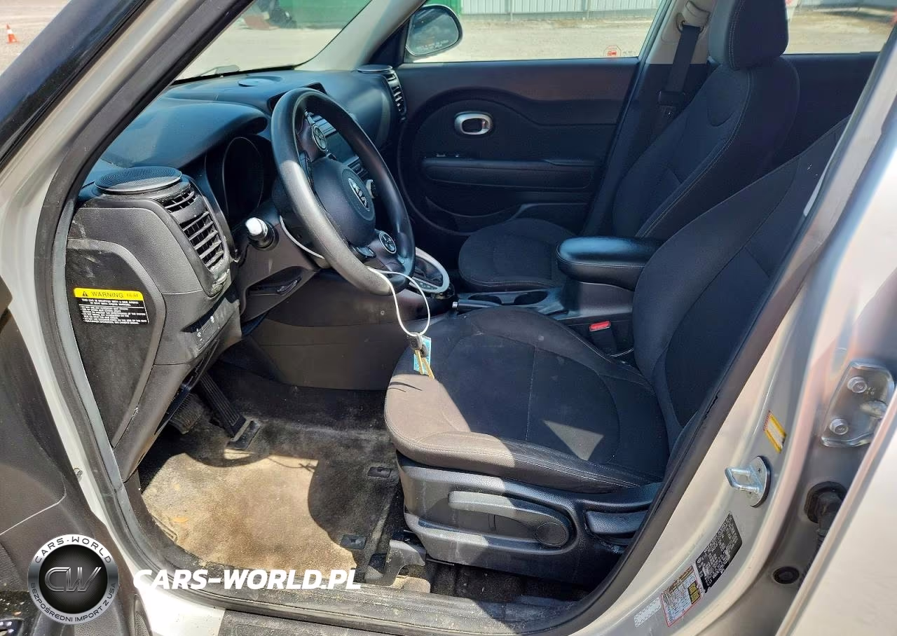 2017 Kia Soul Base VIN:KNDJN2A25H7432023 - 7