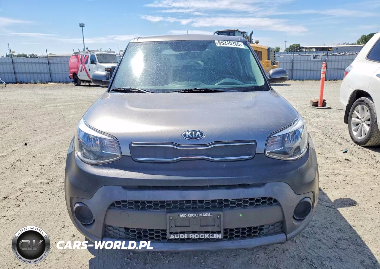 2018 Kia Soul Base VIN:KNDJN2A2XJ7613754 - 5