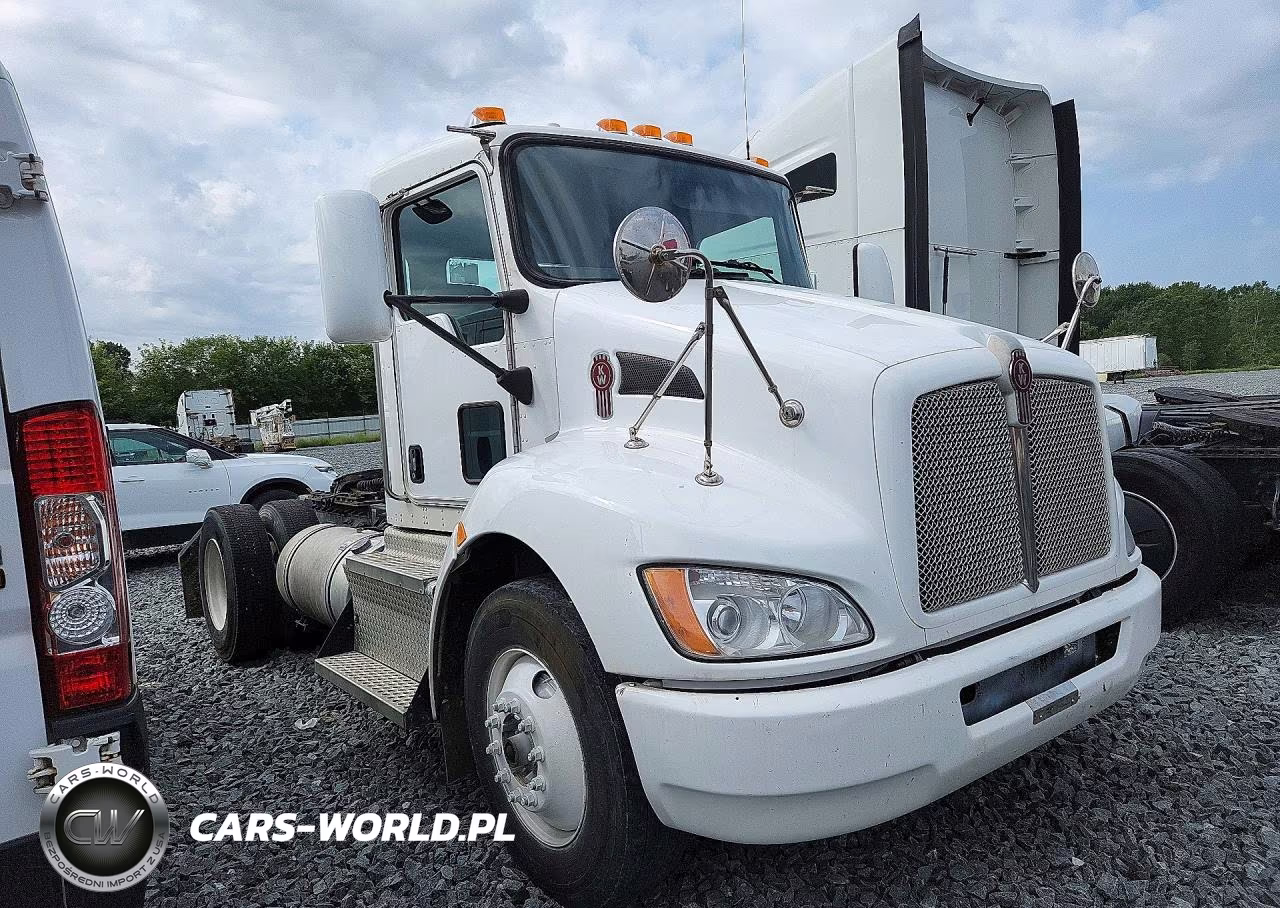 2016 Kenworth Construction T370 VIN:2XKHAJ8X9GM497042 - 4