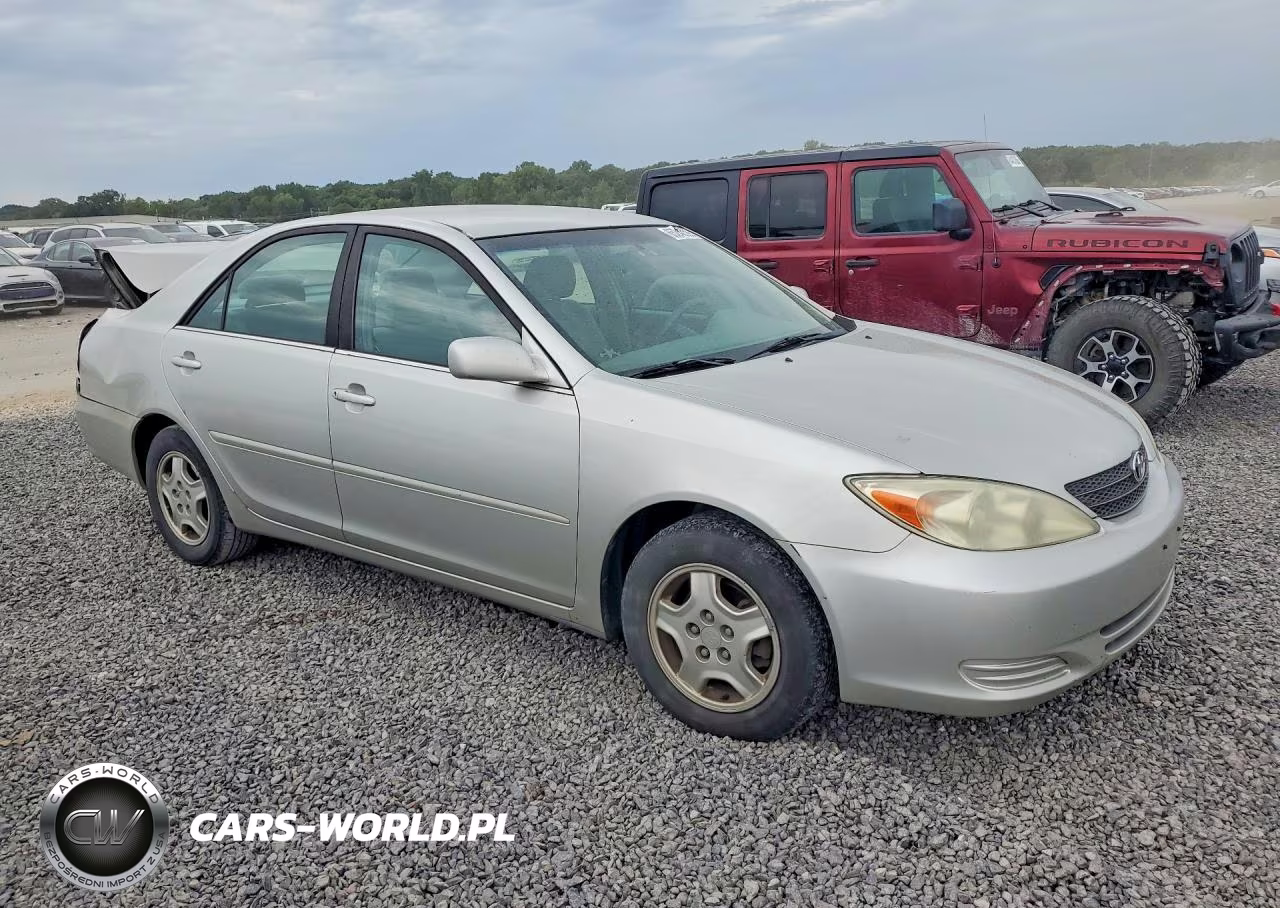2002 Toyota Camry Le V6 VIN:4T1BF32K62U016699 - 4
