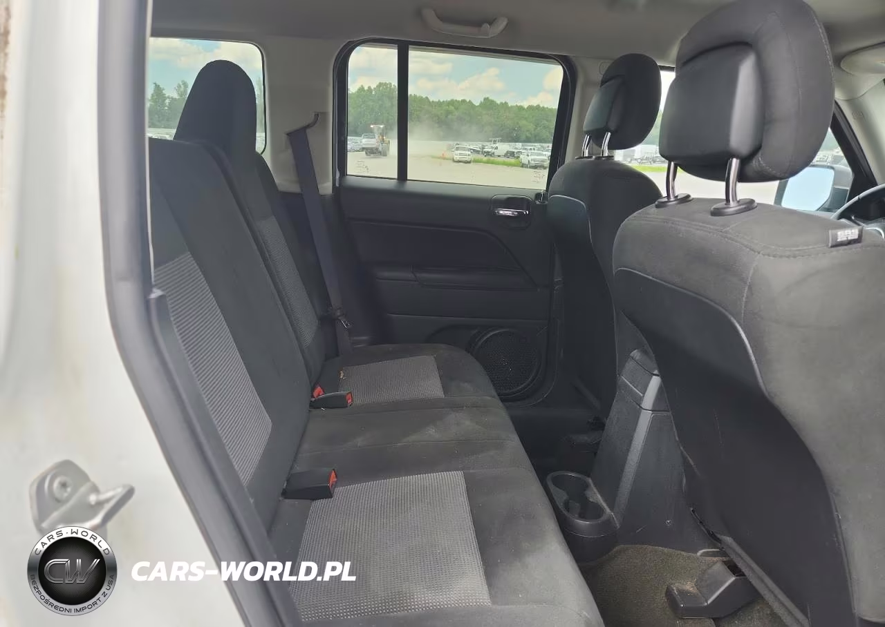 2017 Jeep Patriot Latitude 4X4 VIN:1C4NJRFB3HD179848 - 11