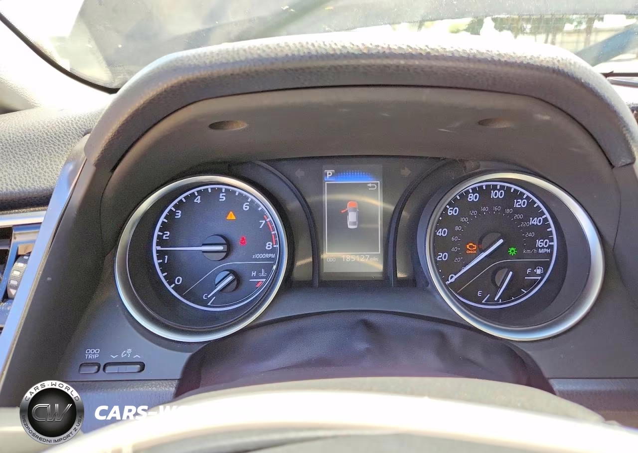 2018 Toyota Camry Se VIN:JTNB11HK5J3069859 - 9