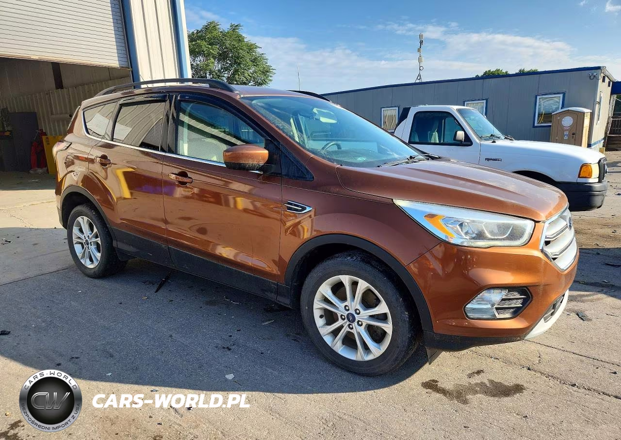 2017 Ford Escape Se VIN:1FMCU9GD2HUC17662 - 4