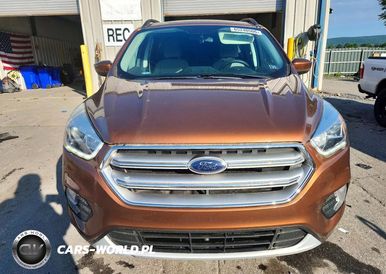 2017 Ford Escape Se VIN:1FMCU9GD2HUC17662 - 5