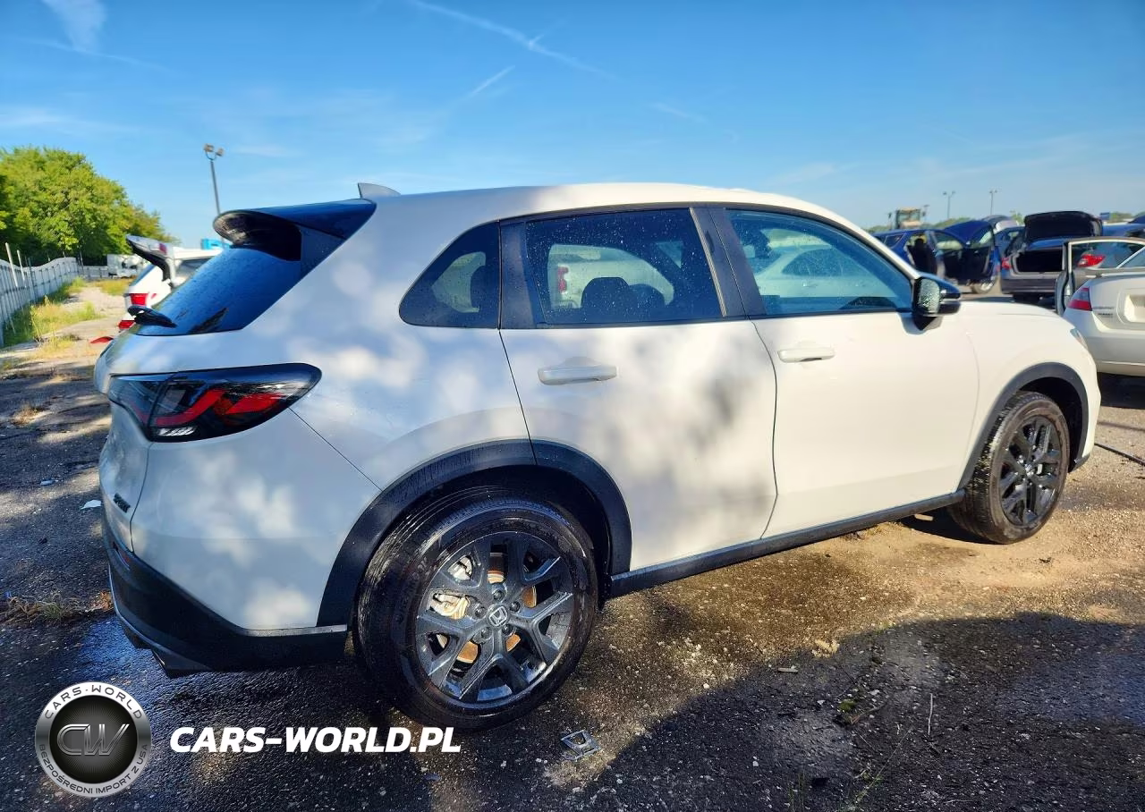 2025 Honda Hr-V Sport VIN:3CZRZ2H56SM748867 - 3