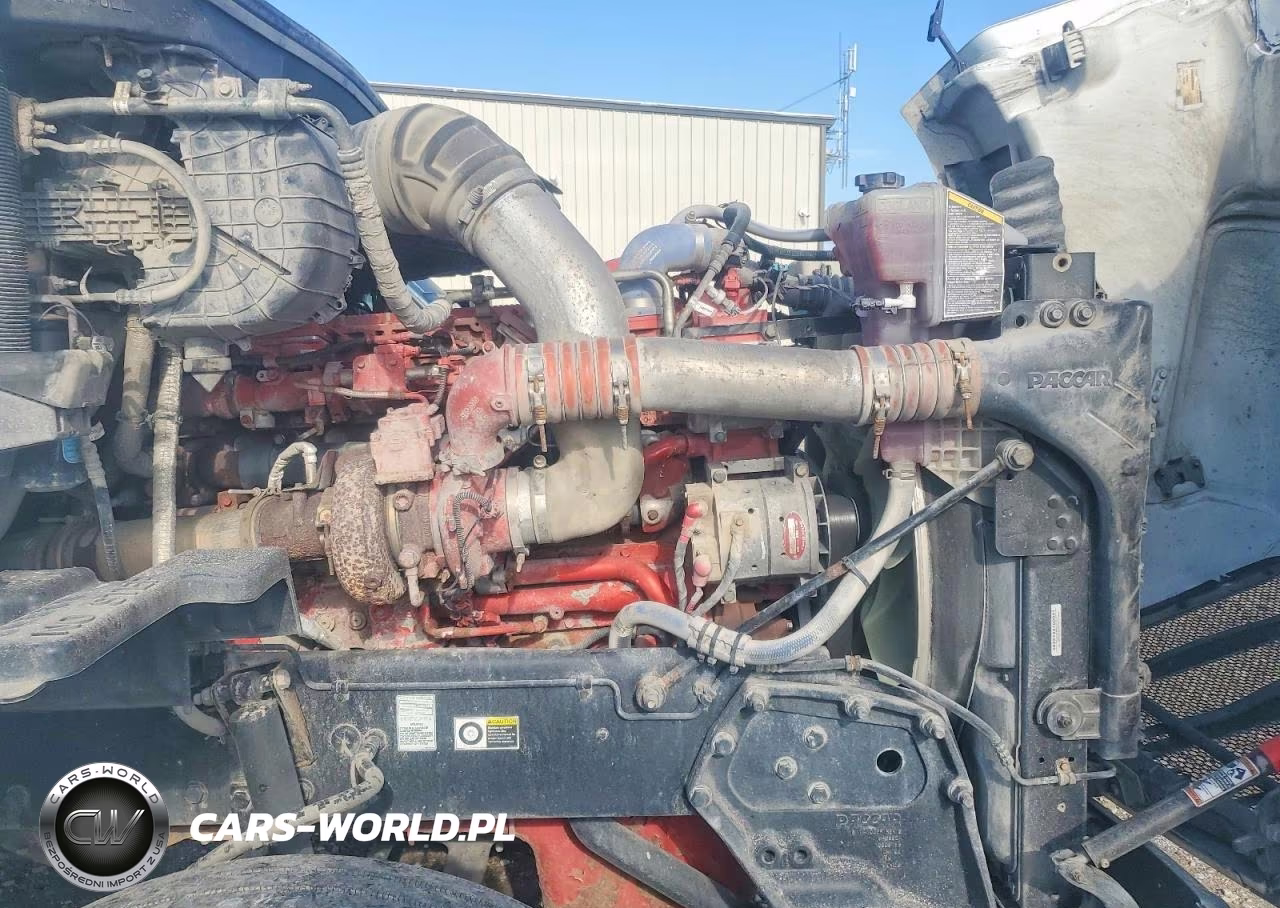 2018 Peterbilt 579 Semi Truck VIN:1XPBA48XXJD446471 - 10