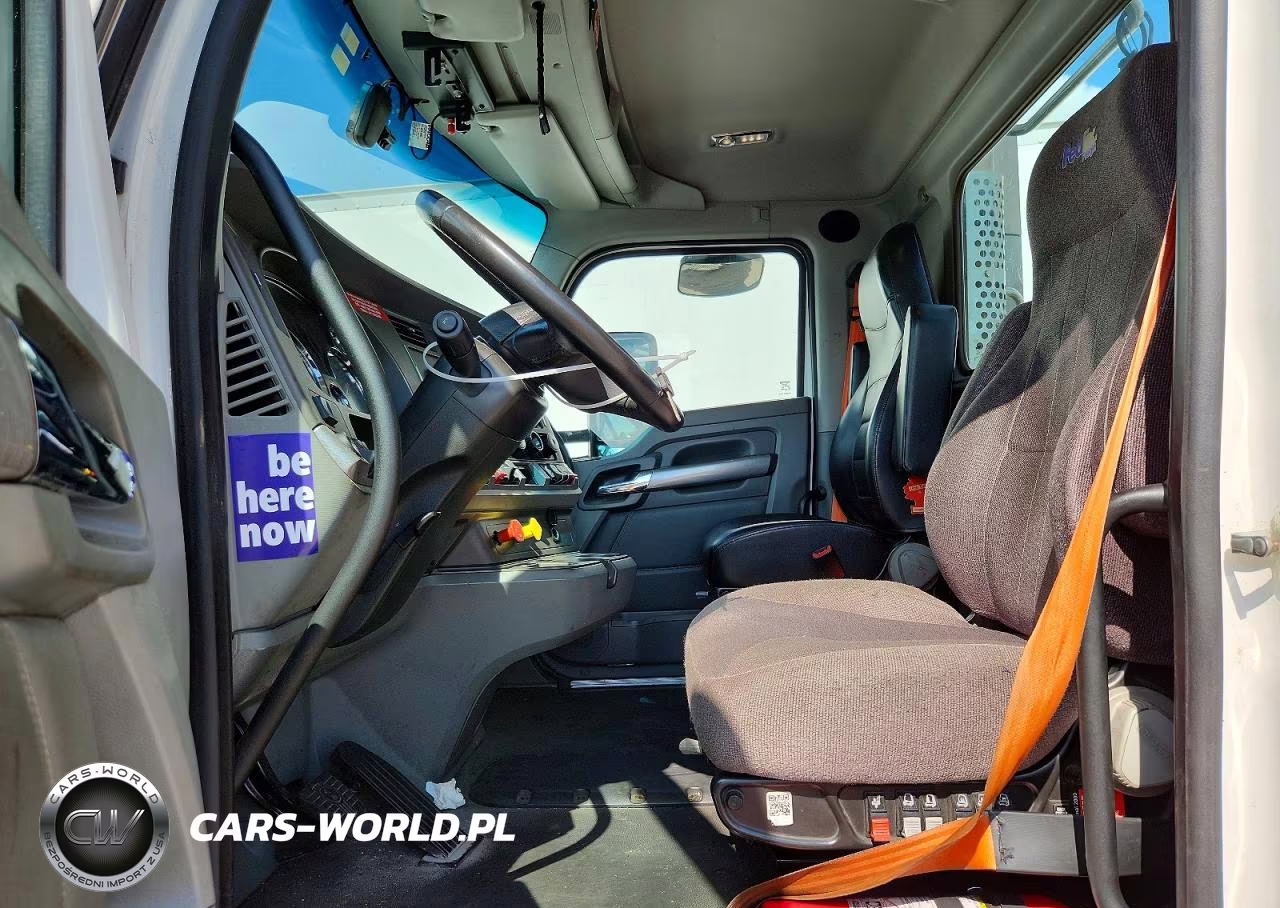 2019 Kenworth T680 Semi Truck VIN:1XKYA48X8KJ297142 - 7