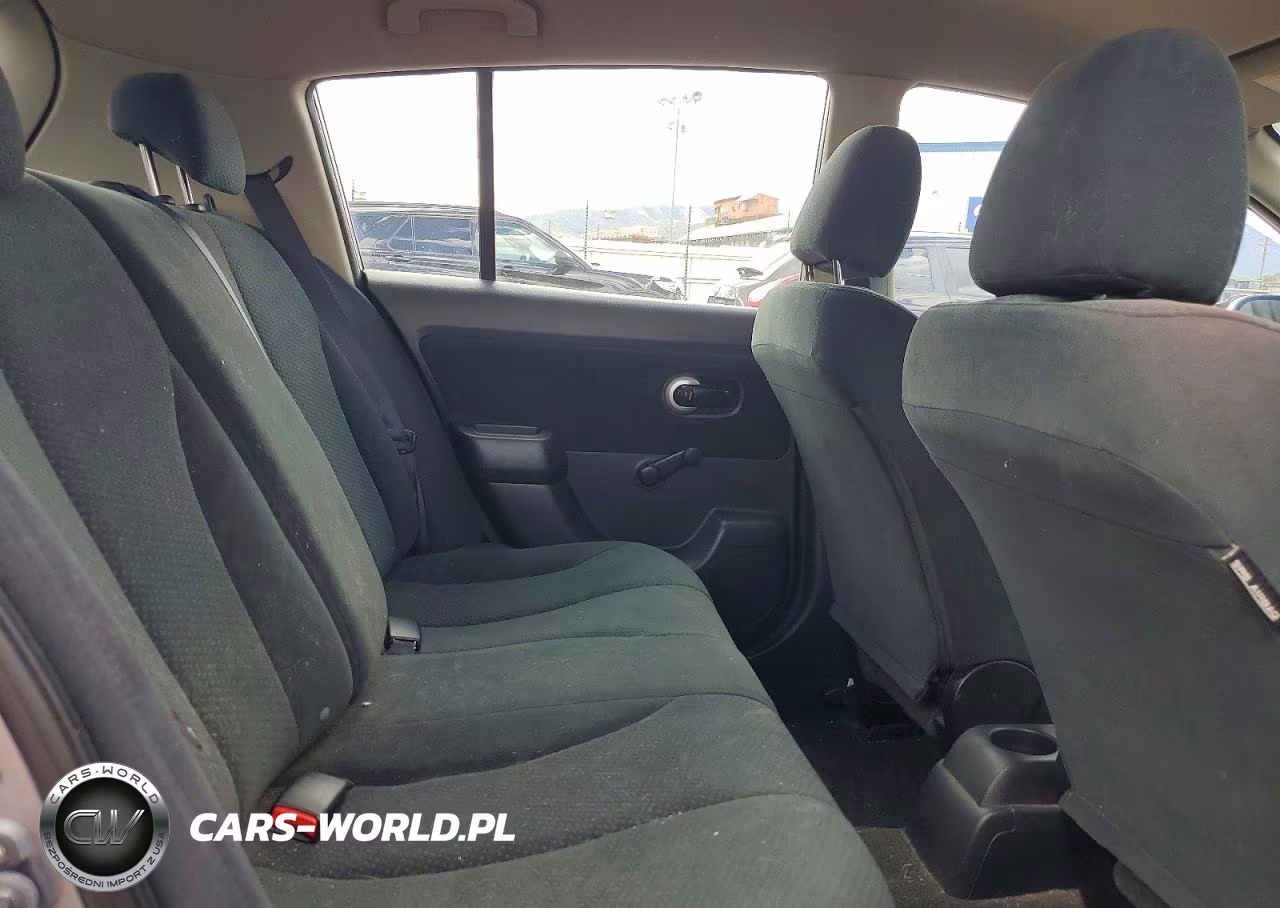 2010 Nissan Versa 1.8 S VIN:3N1BC1CP8AL467348 - 10