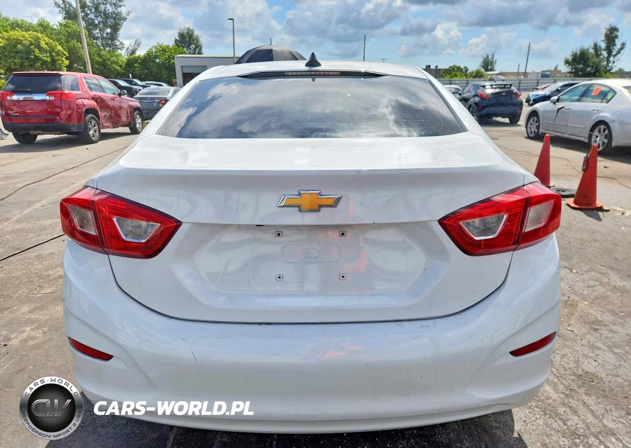 2018 Chevrolet Cruze Ls VIN:1G1BC5SM5J7232365 - 6
