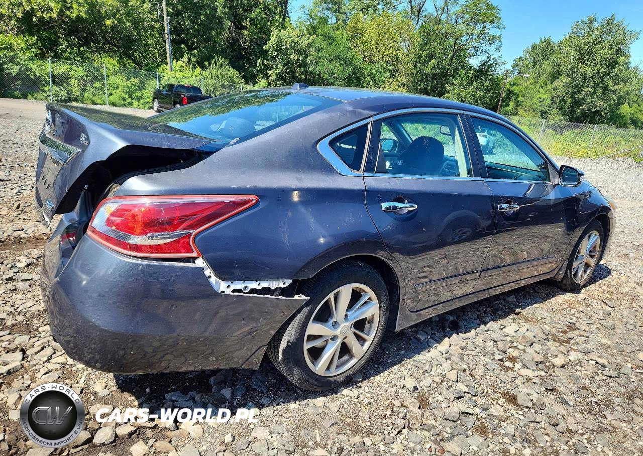 2013 Nissan Altima 2.5 VIN:1N4AL3AP9DC137781 - 3