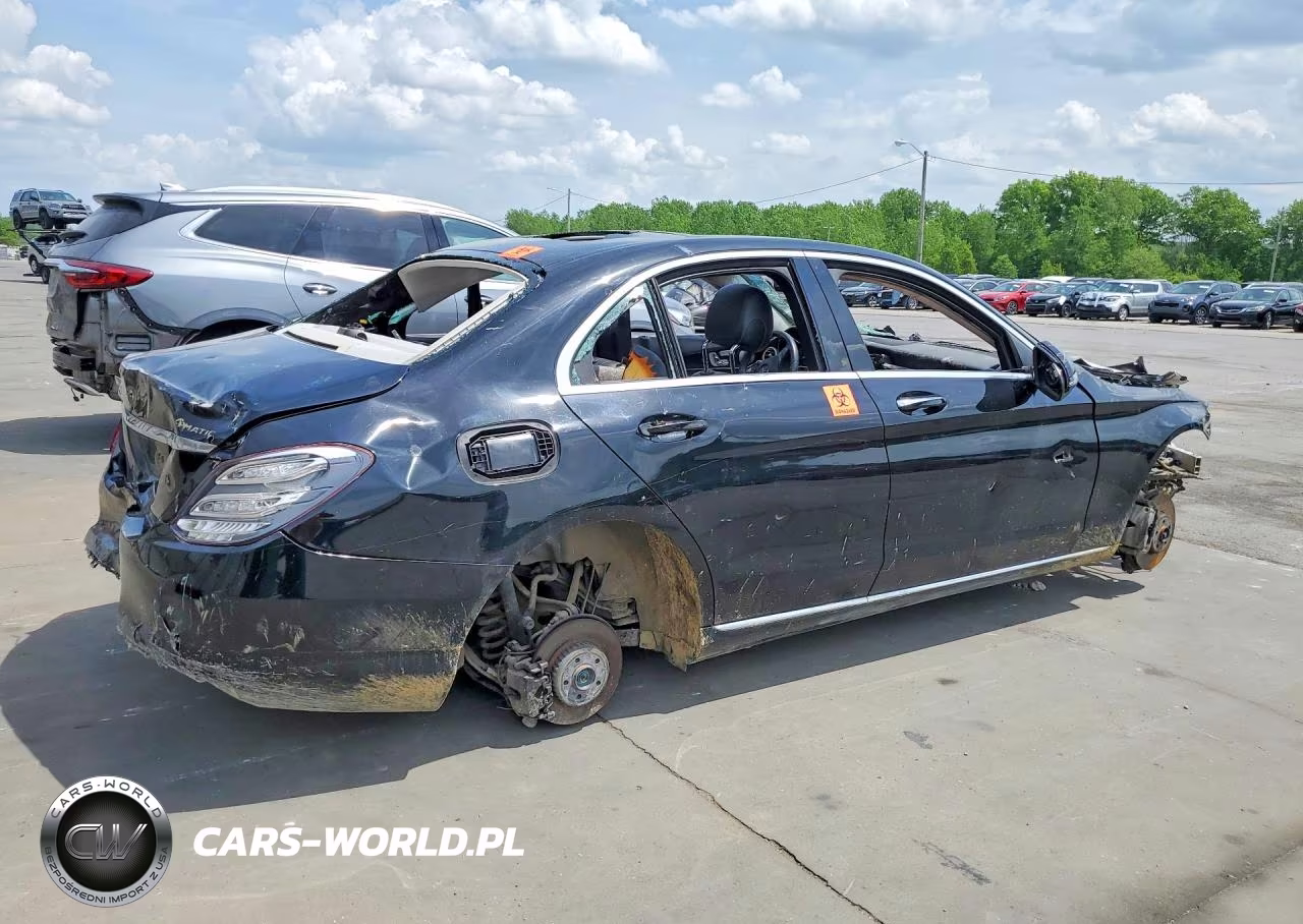 2017 Mercedes-Benz C 300 4Matic VIN:55SWF4KB4HU194459 - 3