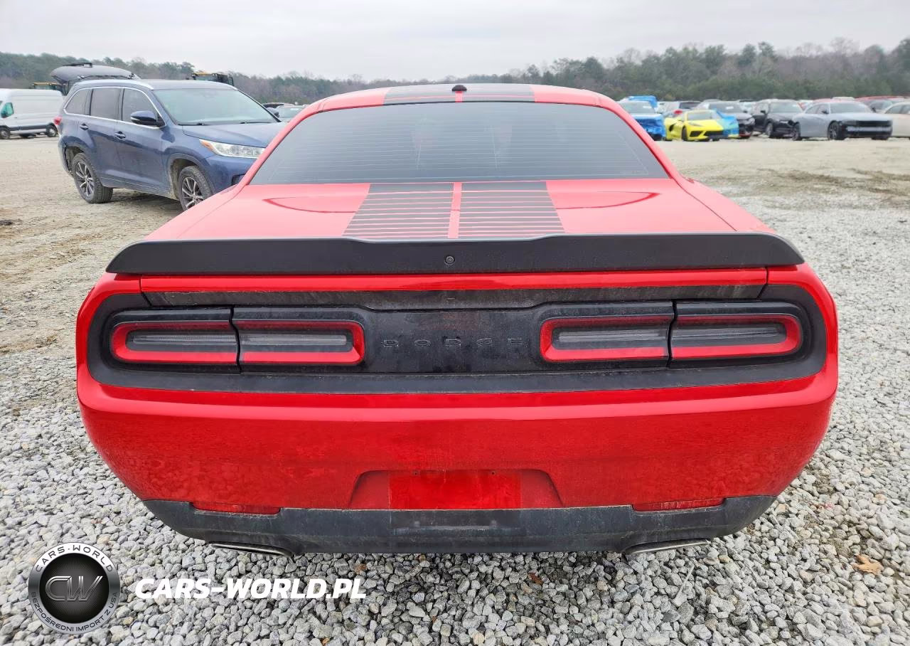 2020 Dodge Challenger Sxt VIN:2C3CDZAG7LH236165 - 6