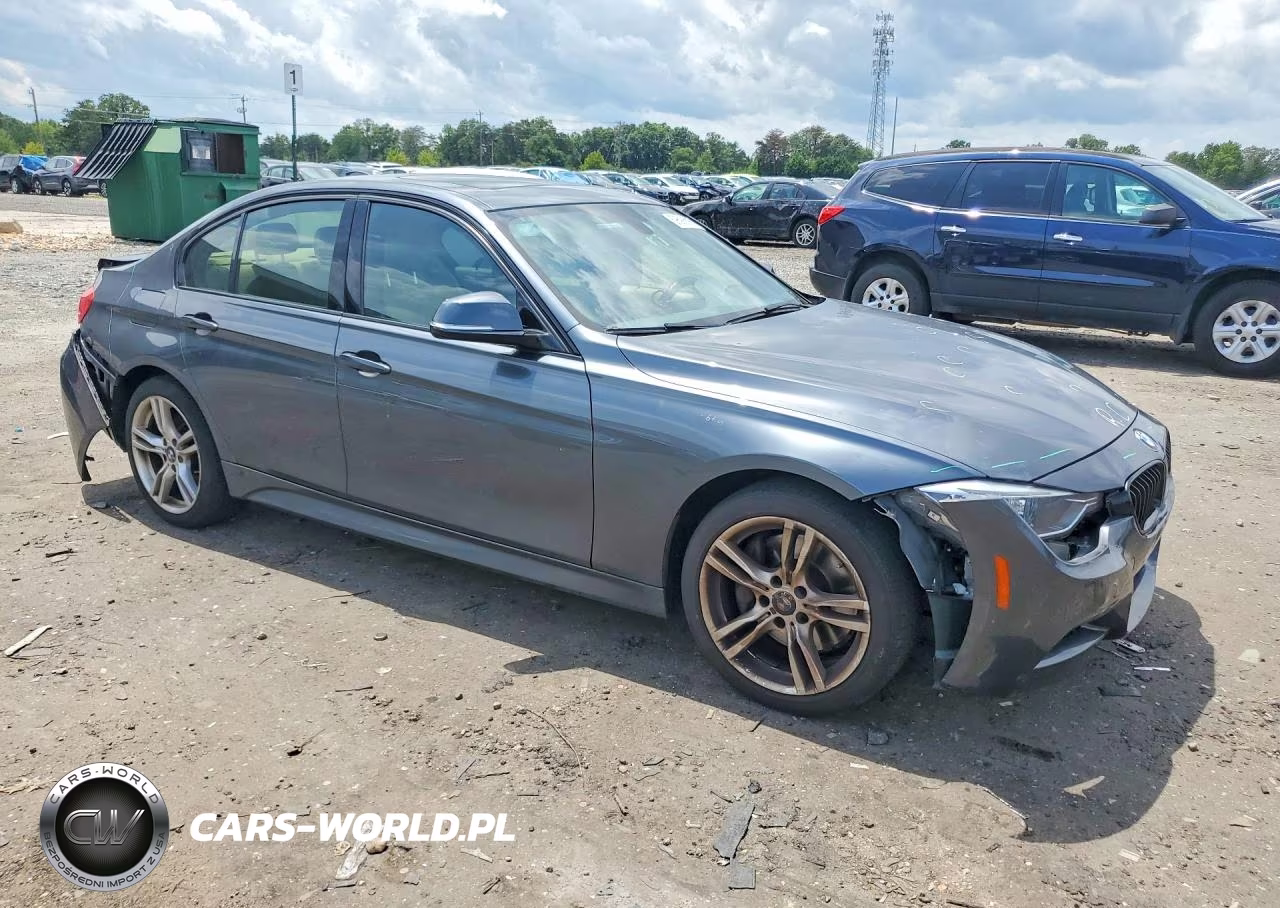 2015 BMW 335 Xi VIN:WBA3B9G5XFNR99412 - 4