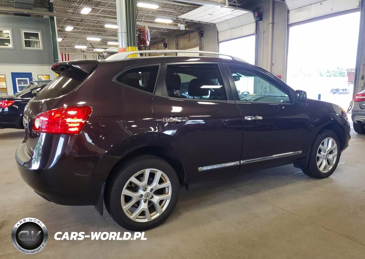 2013 Nissan Rogue S VIN:JN8AS5MV2DW637433 - 3