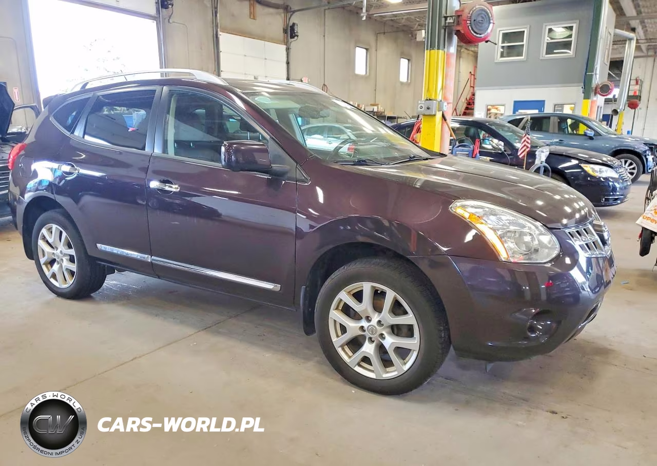 2013 Nissan Rogue S VIN:JN8AS5MV2DW637433 - 4