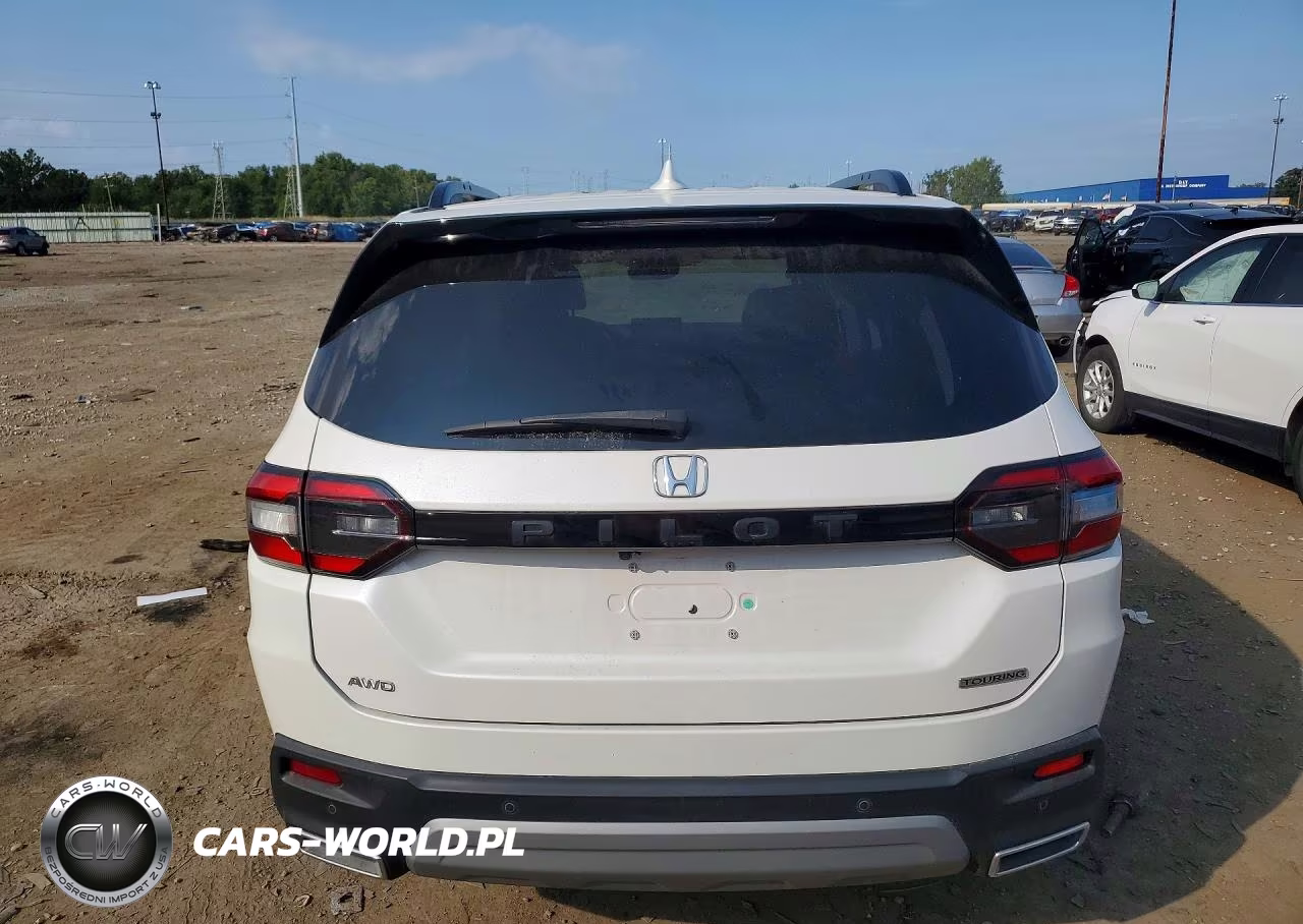 2024 Honda Pilot Touring VIN:5FNYG1H7XRB023872 - 6