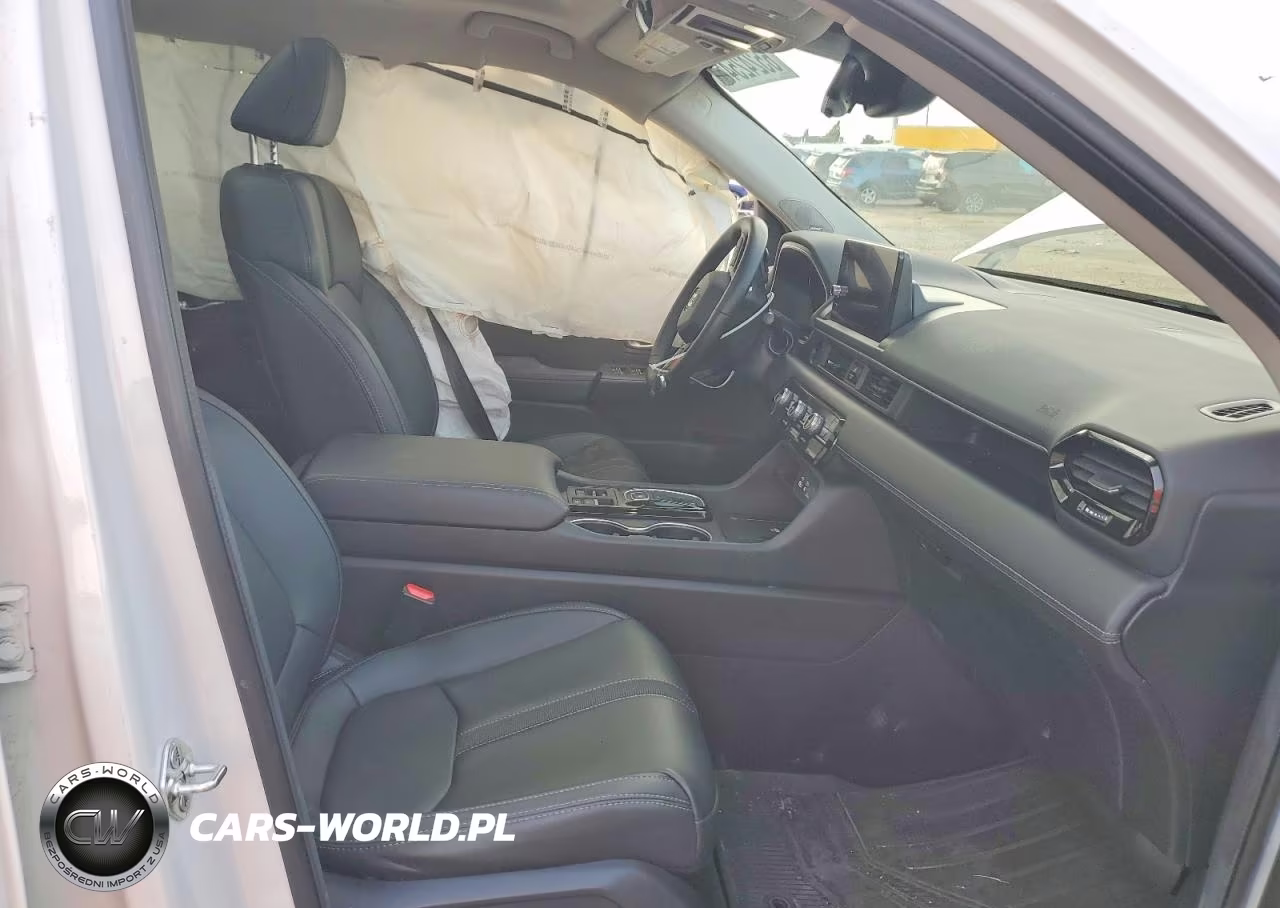2024 Honda Pilot Touring VIN:5FNYG1H7XRB023872 - 7