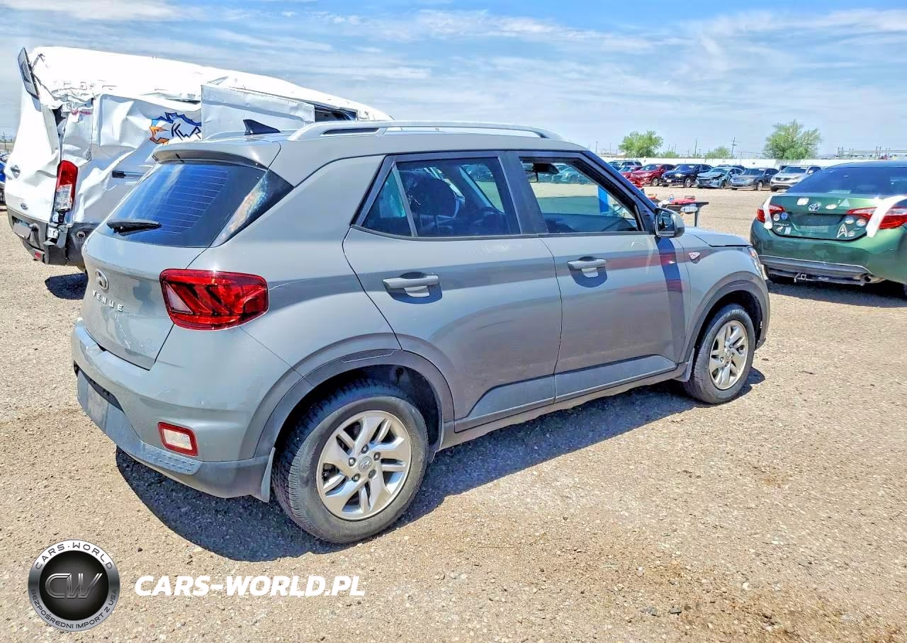 2020 Hyundai Venue Sel VIN:KMHRC8A39LU017989 - 3