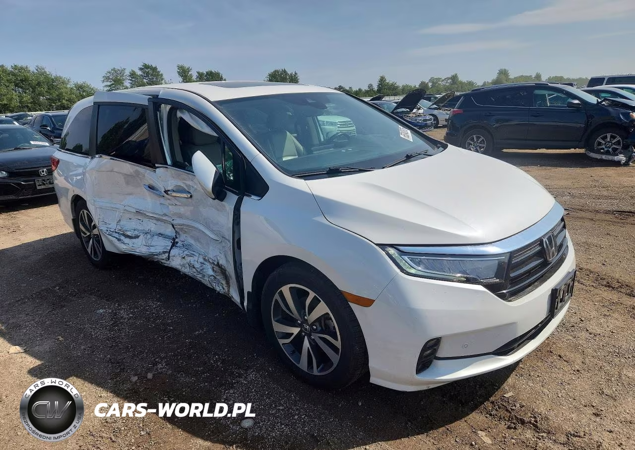 2021 Honda Odyssey Touring VIN:5FNRL6H81MB020566 - 4