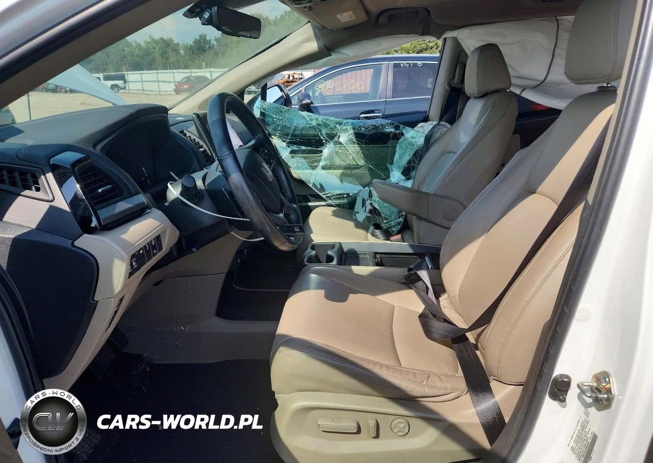 2021 Honda Odyssey Touring VIN:5FNRL6H81MB020566 - 7